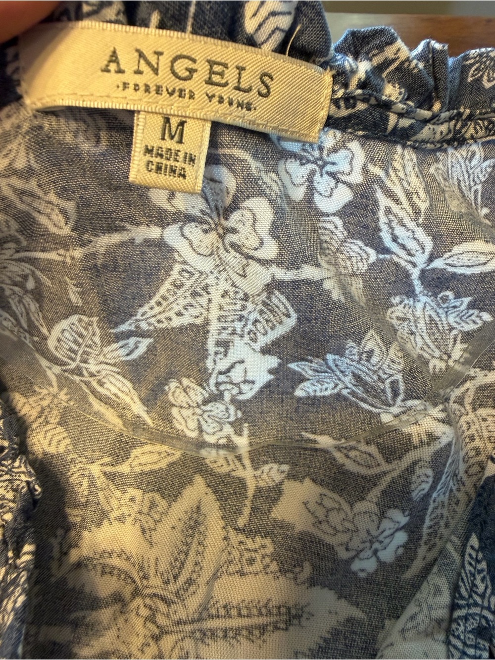 NWT Angels Blue Floral Sleeveless Tie-Neck Top Size M - Picture 2 of 8
